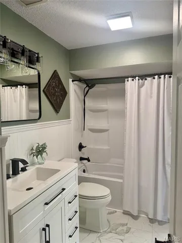 $265,000 | 49 El Sahara Drive, Cedar Hill, MO 63016