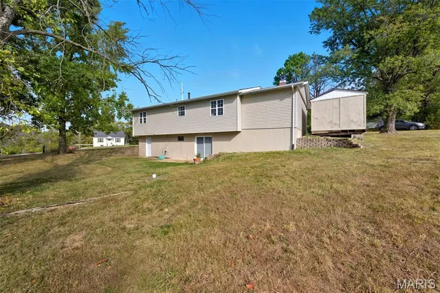 $265,000 | 49 El Sahara Drive, Cedar Hill, MO 63016