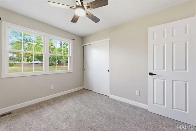 $265,000 | 49 El Sahara Drive, Cedar Hill, MO 63016