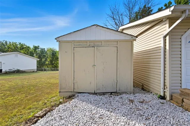 $265,000 | 49 El Sahara Drive, Cedar Hill, MO 63016