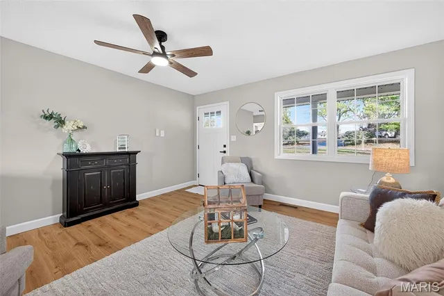 $265,000 | 49 El Sahara Drive, Cedar Hill, MO 63016