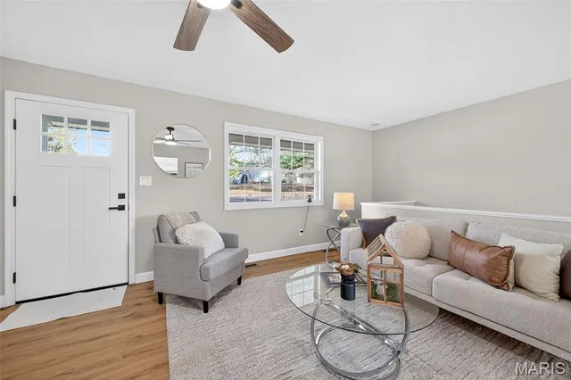 $265,000 | 49 El Sahara Drive, Cedar Hill, MO 63016