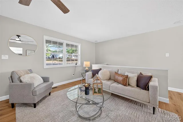 $265,000 | 49 El Sahara Drive, Cedar Hill, MO 63016