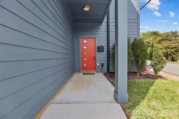 $775,000 | 621 Campus Street, Charlotte, NC 28216