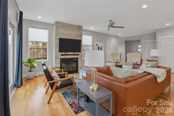 $775,000 | 621 Campus Street, Charlotte, NC 28216