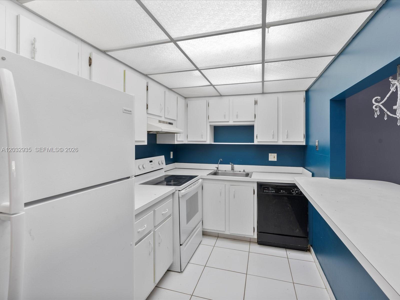 4172 Inverrary Drive, Unit 306 Lauderhill, FL 33319 - Photo 9 of 17