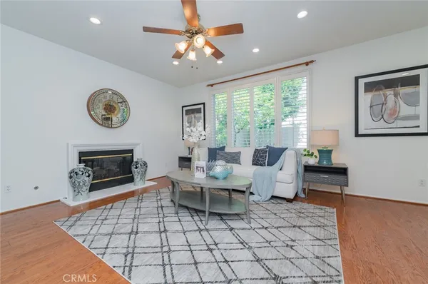 $1,838,000 | 25 Washington, Irvine, CA 92606