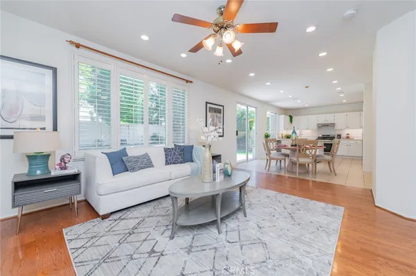 $1,838,000 | 25 Washington, Irvine, CA 92606