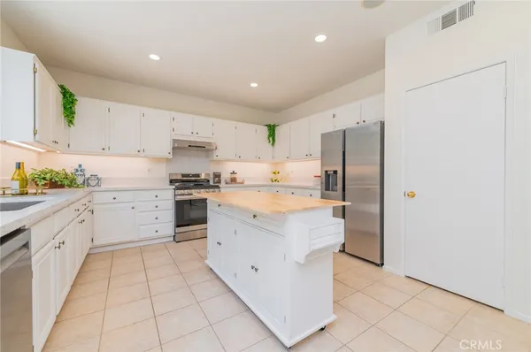 $1,838,000 | 25 Washington, Irvine, CA 92606
