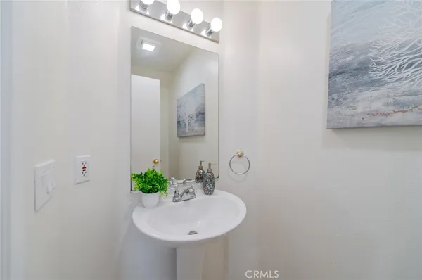 $1,838,000 | 25 Washington, Irvine, CA 92606