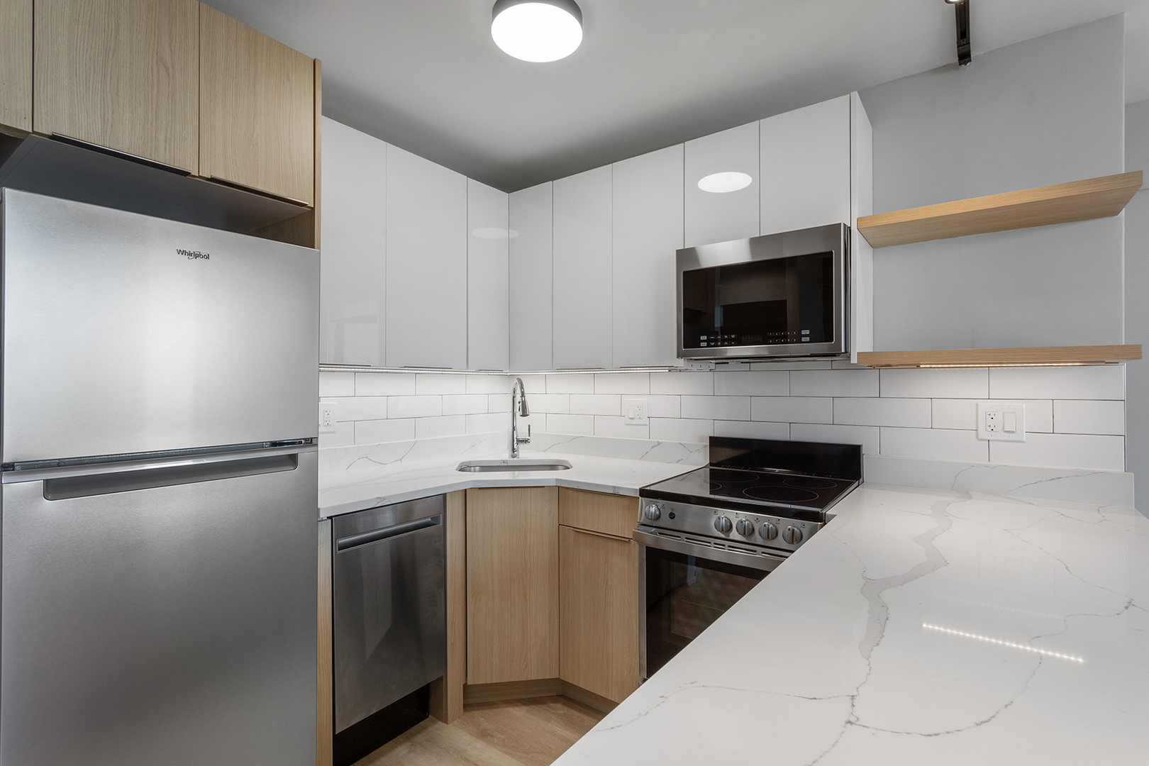 6166 North Sheridan Road, Unit 6D Chicago, IL 60660 - Photo 5 of 17