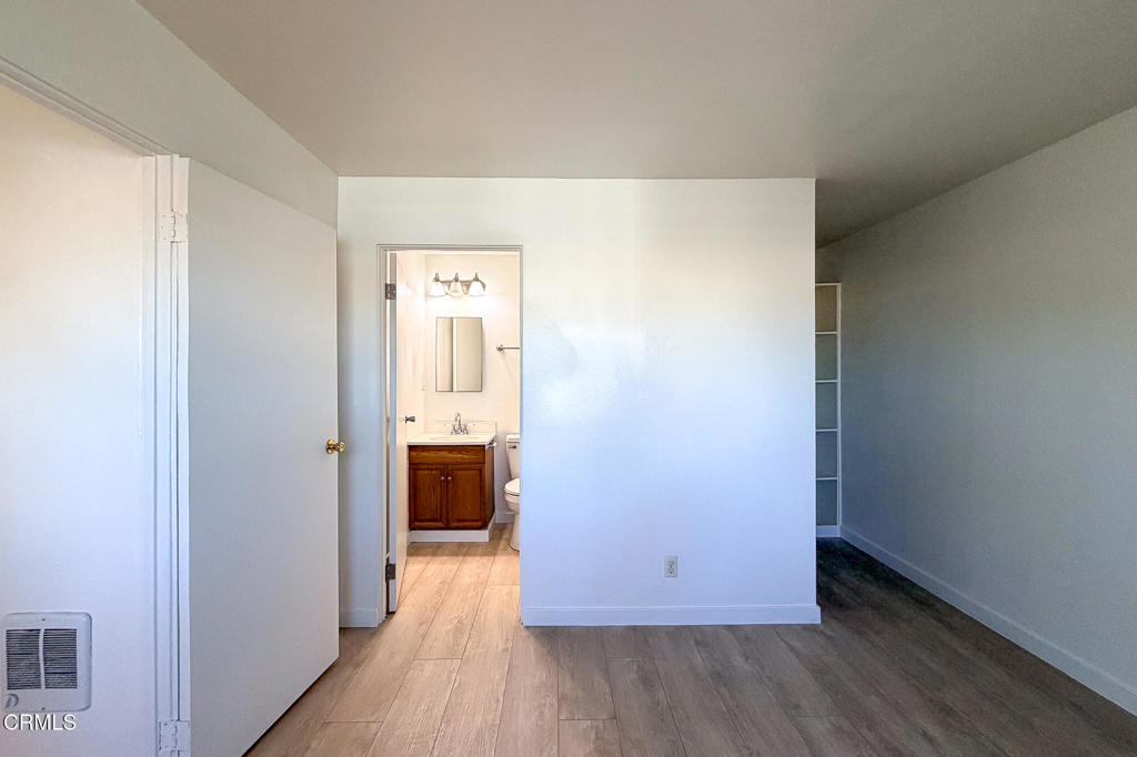 3901 Saviers Road, Unit 1 Oxnard, CA 93033 - Photo 6 of 15
