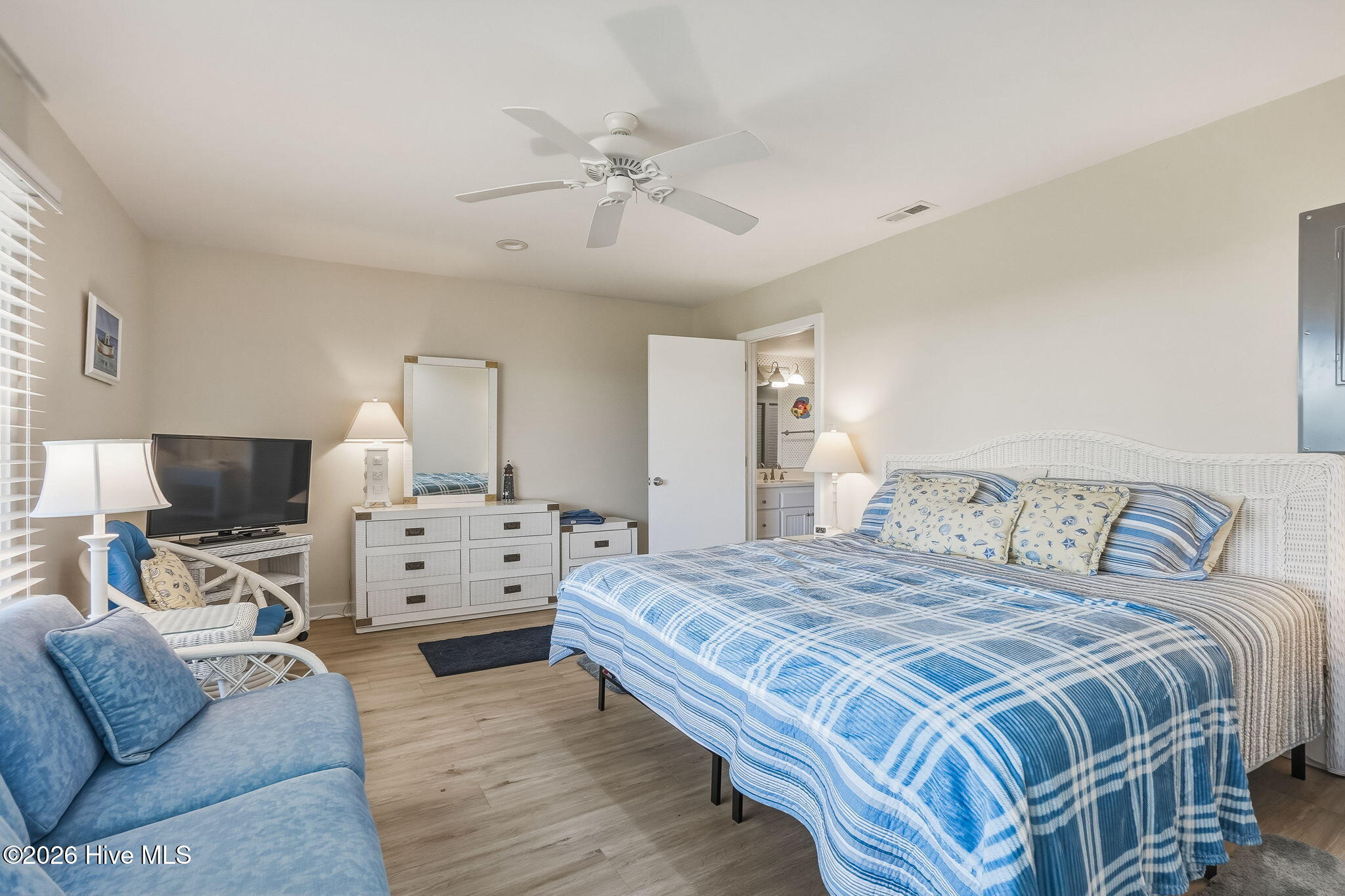 289 Salter Path Road, Unit 10 Pine Knoll Shores, NC 28512 - Photo 12 of 44 First Floor Bedroom 2
