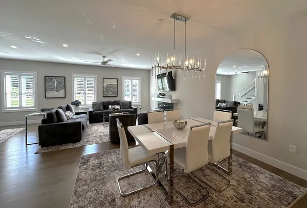 $734,900 | 22 Elise Avenue, Unit 11, Londonderry, NH 03053