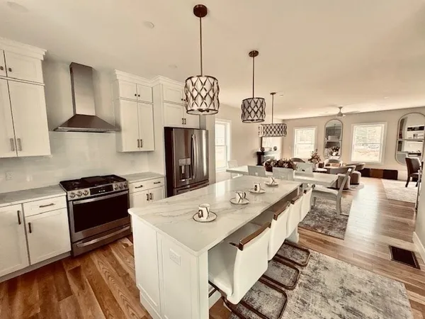 $734,900 | 22 Elise Avenue, Unit 11, Londonderry, NH 03053