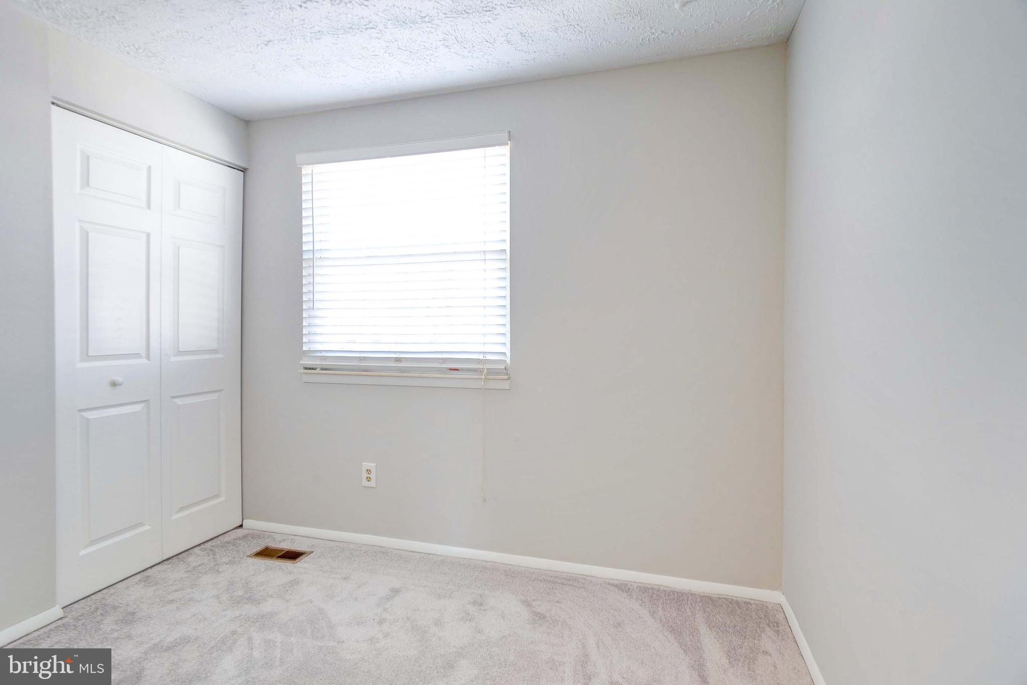 8 Box Circle Baltimore, MD 21221 - Photo 24 of 34