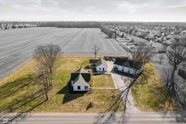 $639,900 | 7227 East County Road 150 South, Avon, IN 46123