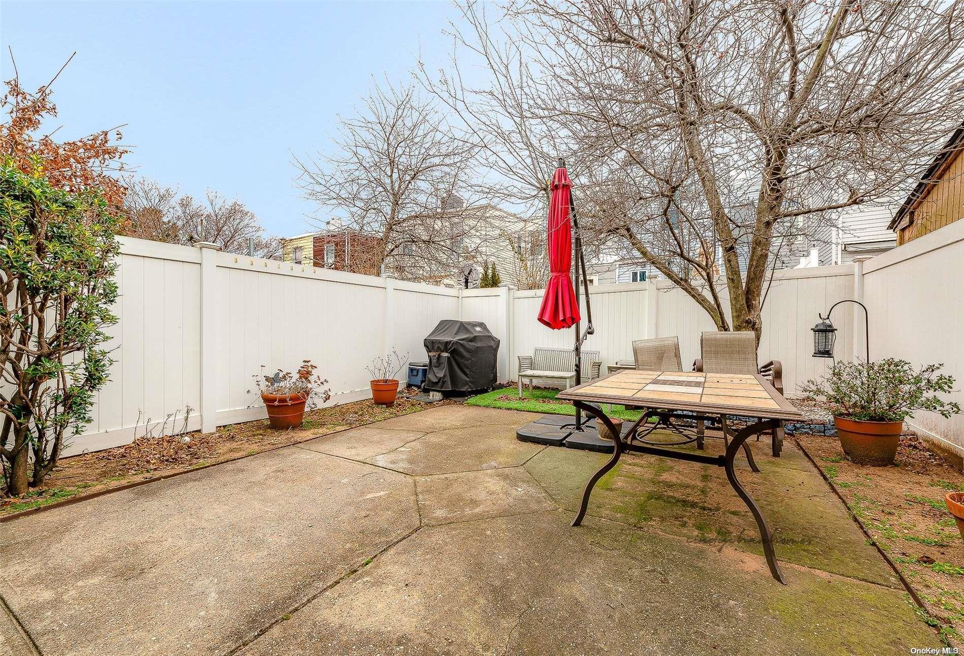 91-19 87th Street Queens, NY 11421 - Photo 5 of 6