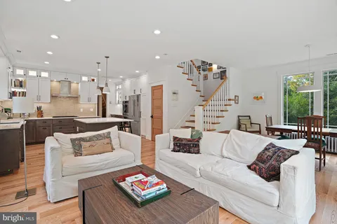 $2,095,000 | 4621 Drummond Avenue, Chevy Chase, MD 20815