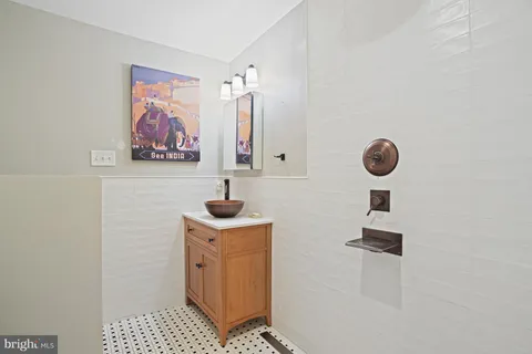 $2,095,000 | 4621 Drummond Avenue, Chevy Chase, MD 20815