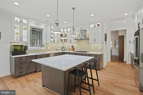 $2,095,000 | 4621 Drummond Avenue, Chevy Chase, MD 20815