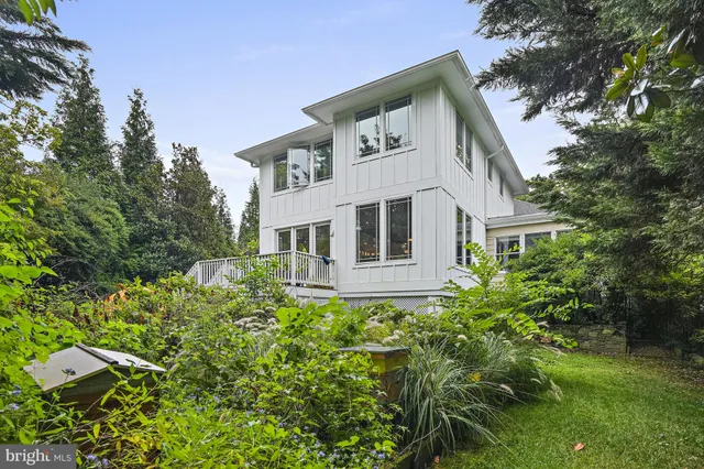 $2,095,000 | 4621 Drummond Avenue, Chevy Chase, MD 20815