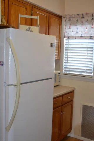 $1,650 | 310 Maryland Avenue, Unit 12B, Point Pleasant Beach, NJ 08742