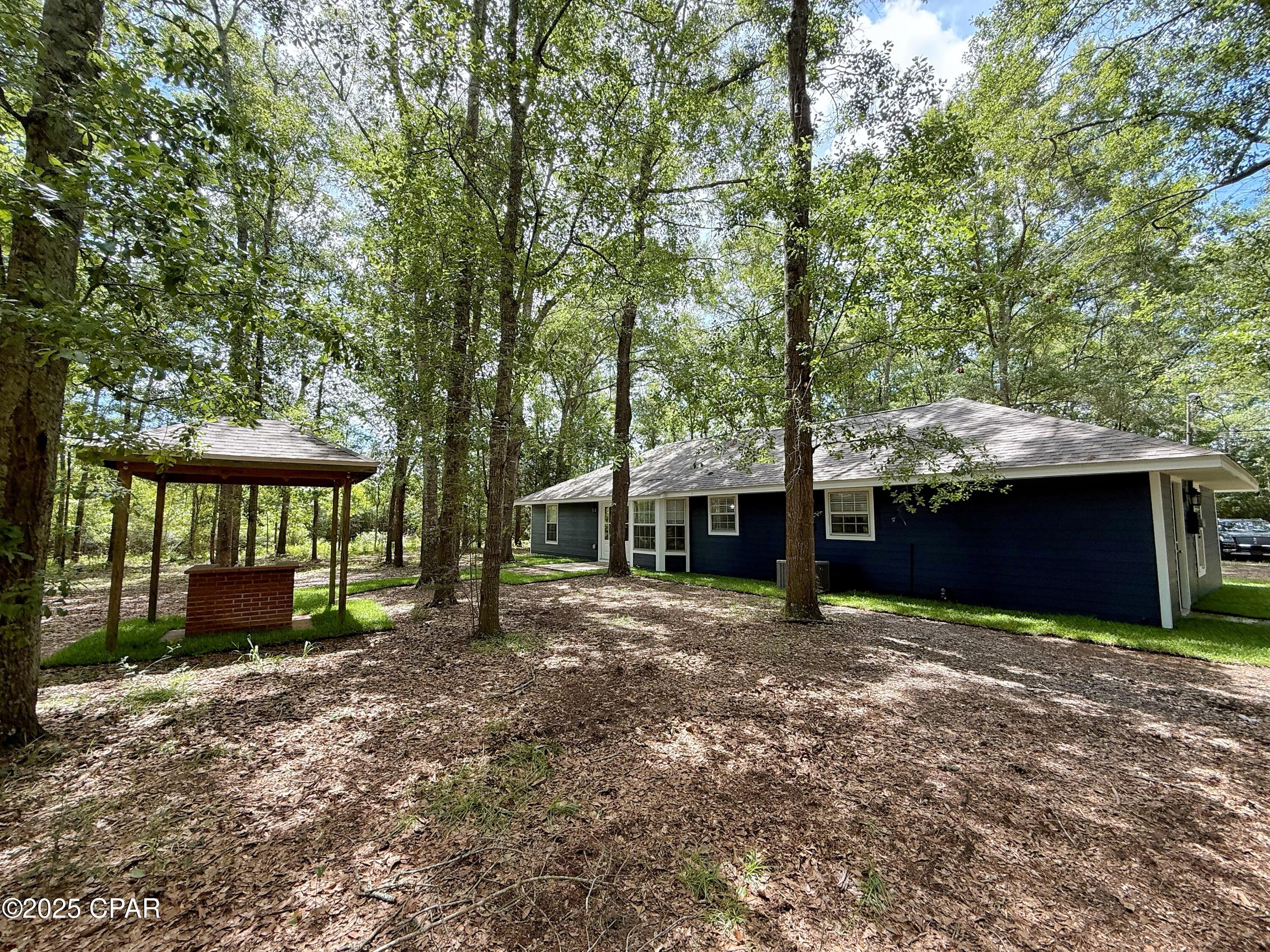 4734 Cliff Road Graceville, FL 32440 - Photo 32 of 39