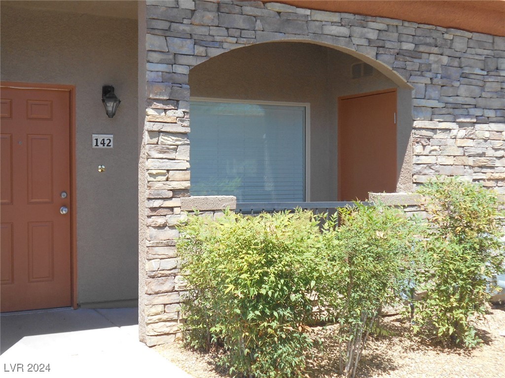 7701 West Robindale Road, Unit 142 Las Vegas, NV 89113 - Photo 2 of 17 Gallery Image 2