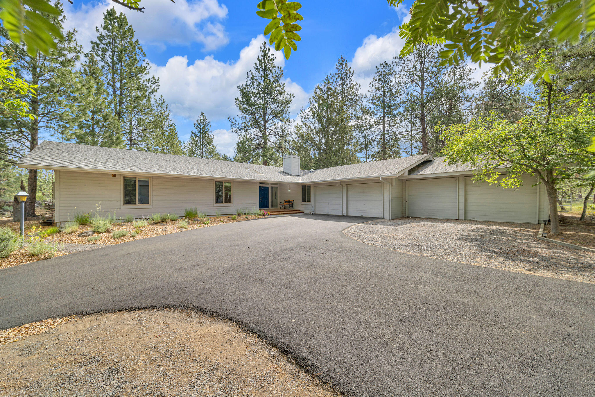 60142 West Ridgeview Drive Bend, OR 97702 - Photo 6 of 49 From driveway parking area