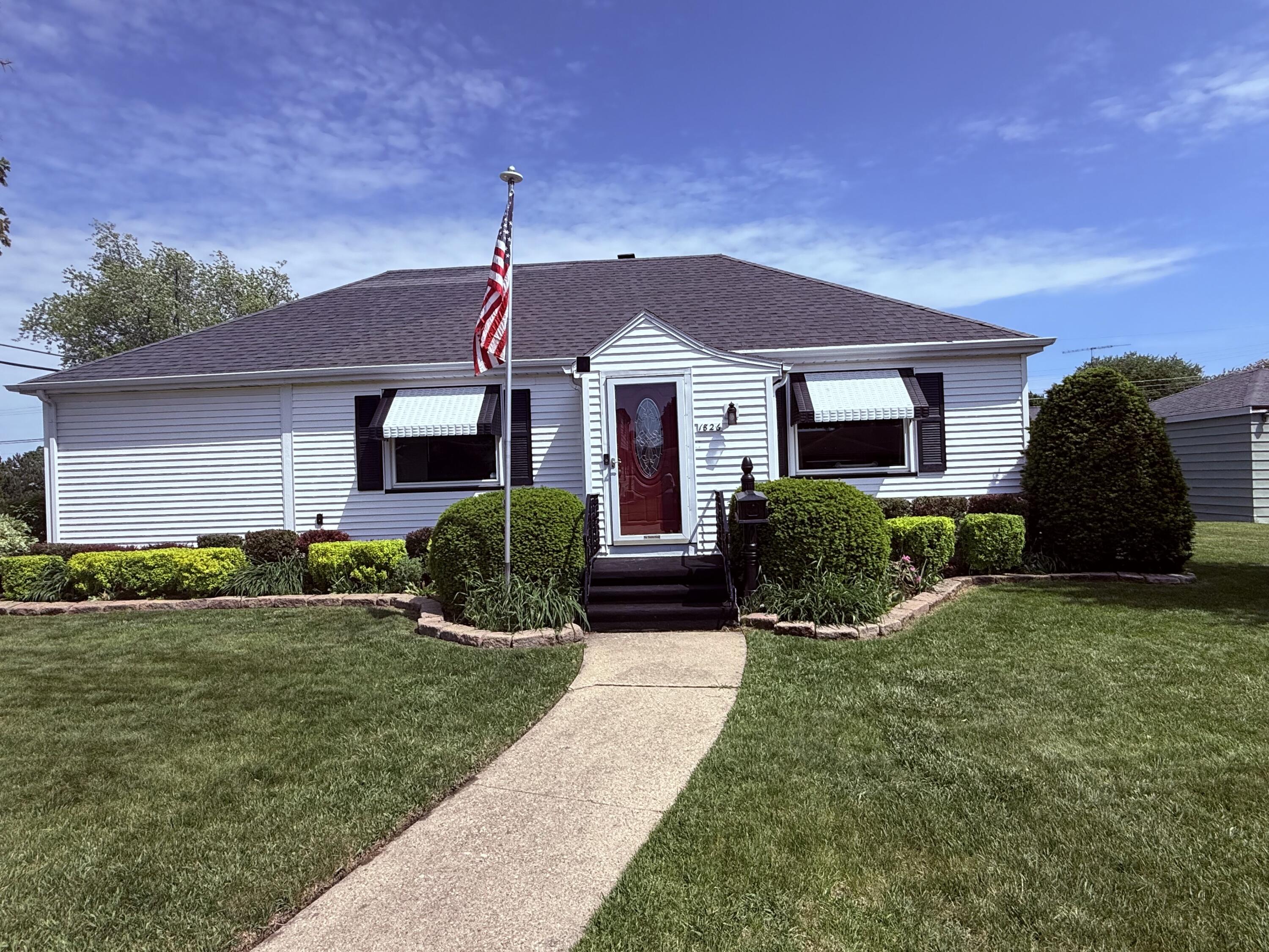 1826 26th Street Kenosha, WI 53140 - Photo 1 of 47 Front