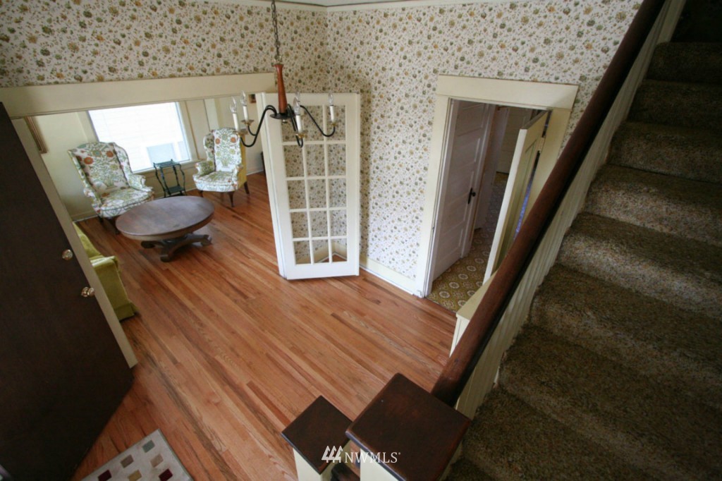 1320 North 41st Street Seattle, WA 98103 - Photo 3 of 12 Gallery Image 3