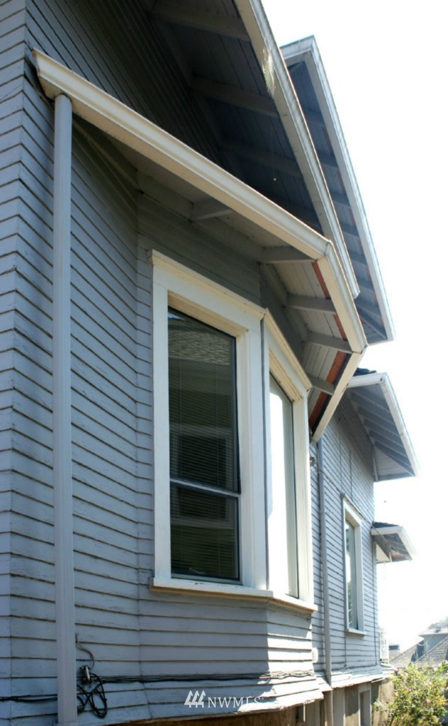 1320 North 41st Street Seattle, WA 98103 - Photo 10 of 12 Gallery Image 10