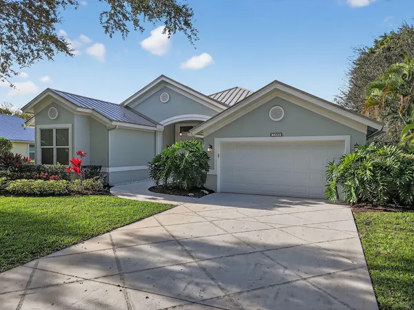 $699,900 | 7492 Southeast Teton Drive, Hobe Sound, FL 33455