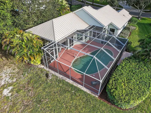$699,900 | 7492 Southeast Teton Drive, Hobe Sound, FL 33455