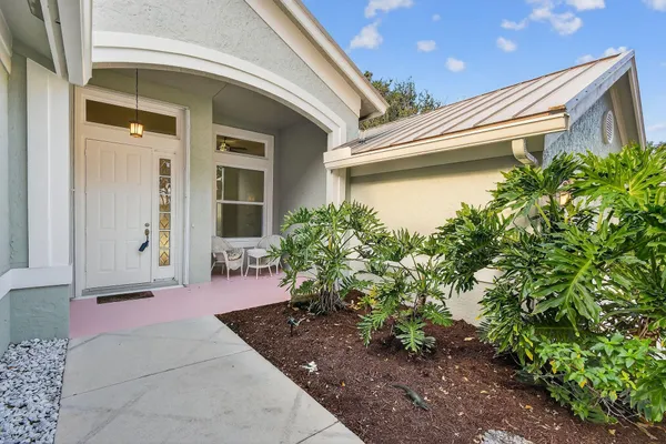 $699,900 | 7492 Southeast Teton Drive, Hobe Sound, FL 33455