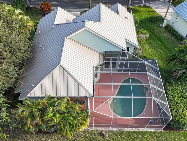 $699,900 | 7492 Southeast Teton Drive, Hobe Sound, FL 33455