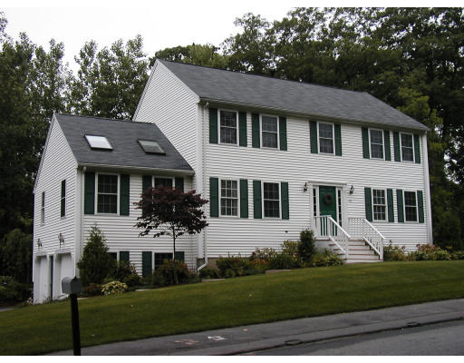 196 Raymond Road Marlborough, MA 01752 - Photo 1 of 15 Gallery Image 1