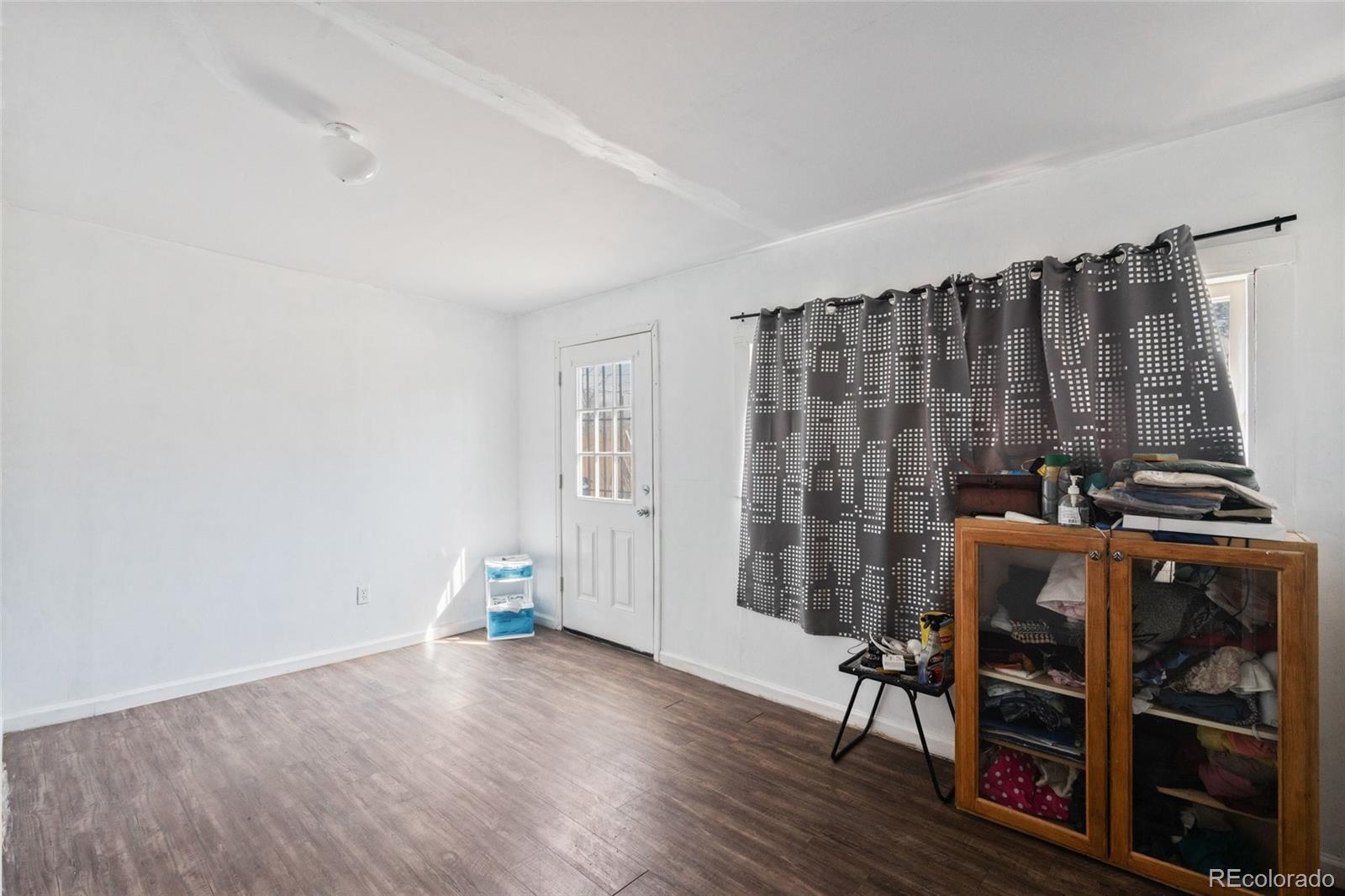 3148 Racine Street Aurora, CO 80011 - Photo 7 of 32