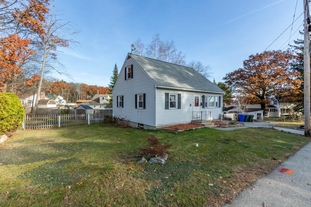 660 Weston Road Manchester, NH 03103 - Photo 3 of 37 Gallery Image 3