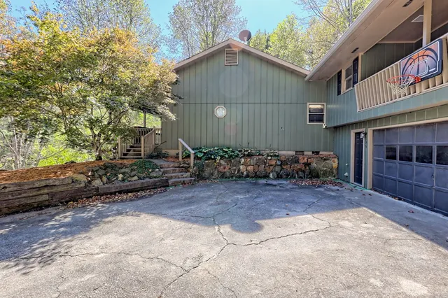 $349,900 | 843 Mining Gap Lane, Young Harris, GA 30582