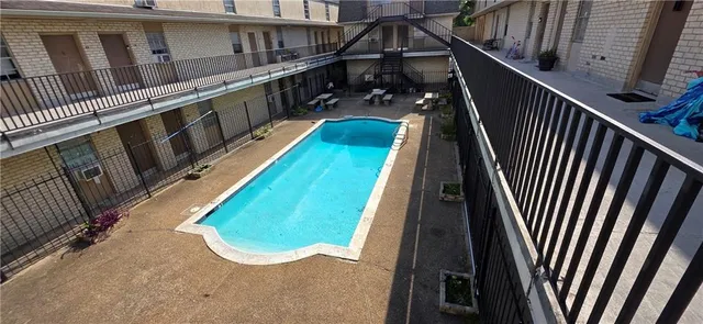 $1,200 | 650 Central Avenue, Unit 201, Jefferson, LA 70121