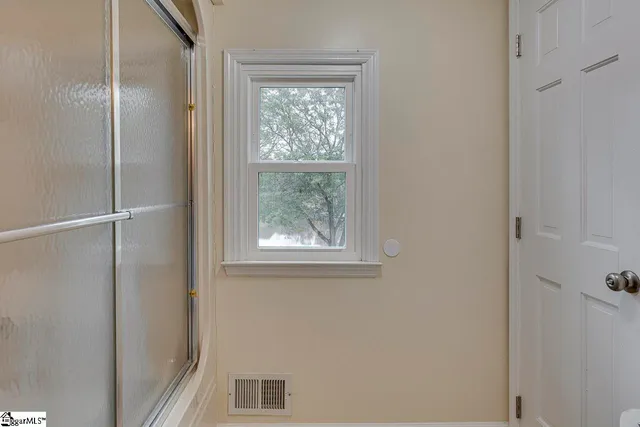 $699,900 | 206 West Killarney Lake, Moore, SC 29369