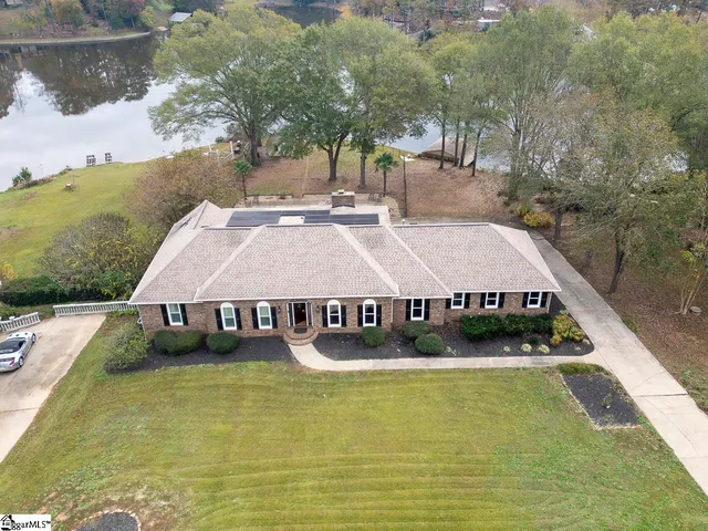 $699,900 | 206 West Killarney Lake, Moore, SC 29369