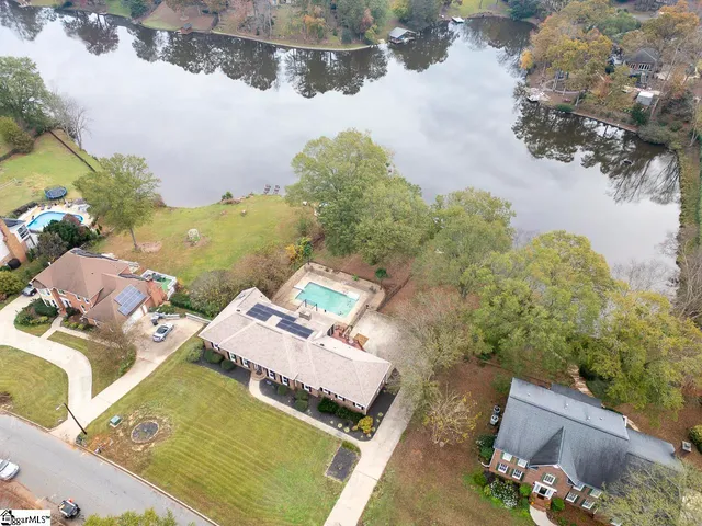 $699,900 | 206 West Killarney Lake, Moore, SC 29369