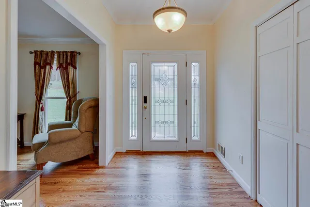 $699,900 | 206 West Killarney Lake, Moore, SC 29369