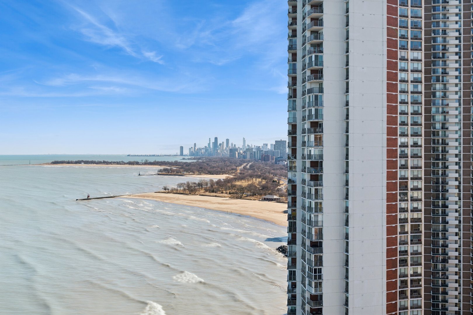 6157 North Sheridan Road, Unit 6K Chicago, IL 60660 - Photo 14 of 18 a view of a city