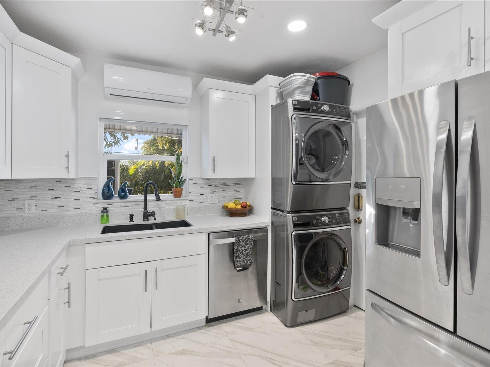 9232 Harding Avenue Surfside, FL 33154 - Photo 11 of 24 Photo 11