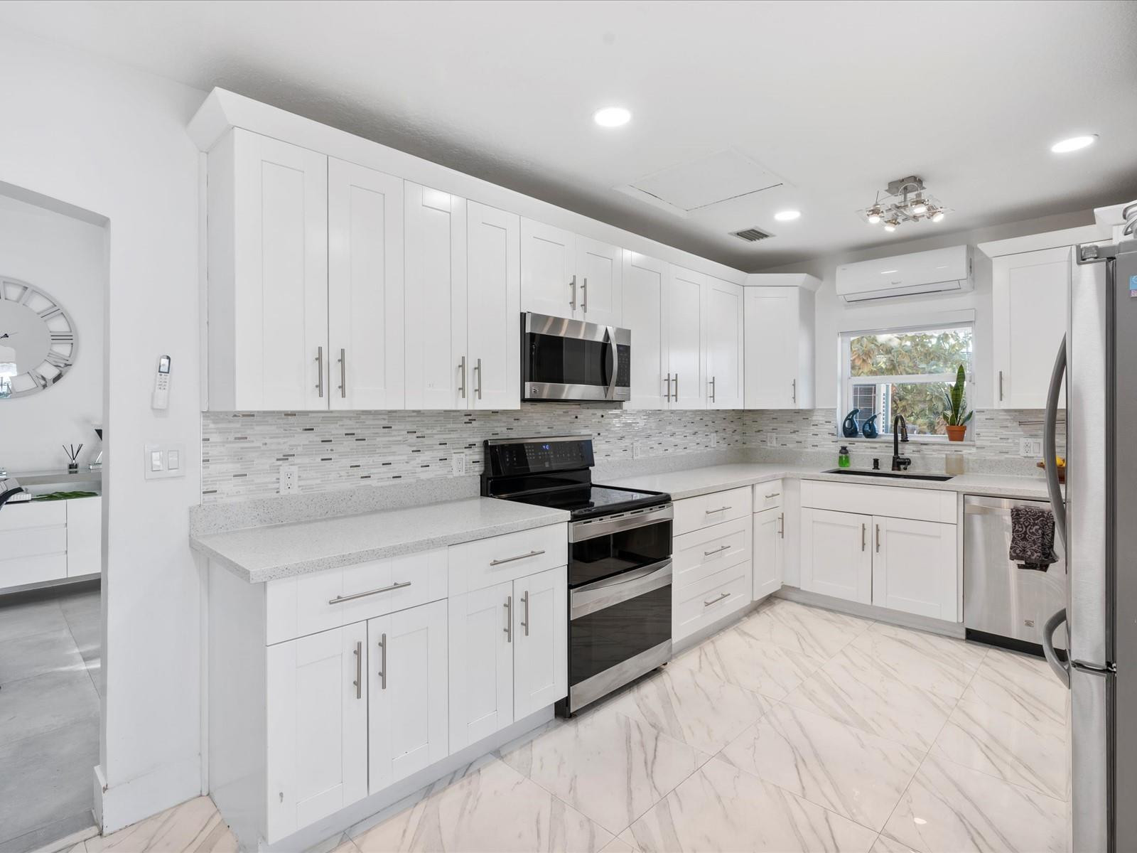 9232 Harding Avenue Surfside, FL 33154 - Photo 8 of 24 Photo 8