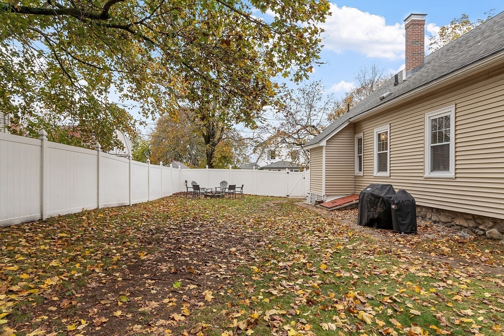 33 Herrick Road North Andover, MA 01845 - Photo 31 of 38 a backyard of a house